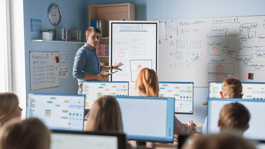 5 Proven Ways Interactive Whiteboards Improve Learning Outcomes